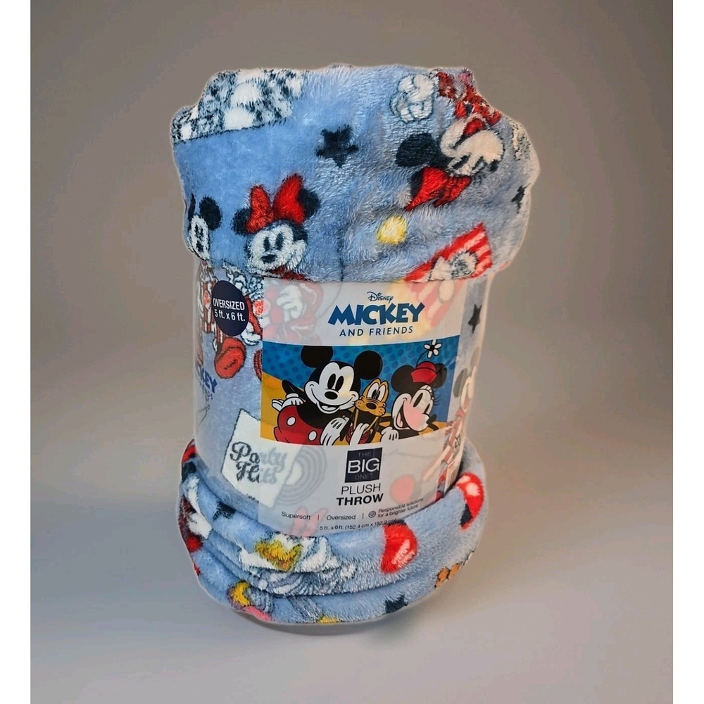 The Big One Oversized Plush‎ Throw Blanket Pajama Party Mickey & Friends 5' x 6'